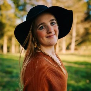 Meet your Posher, Bailey